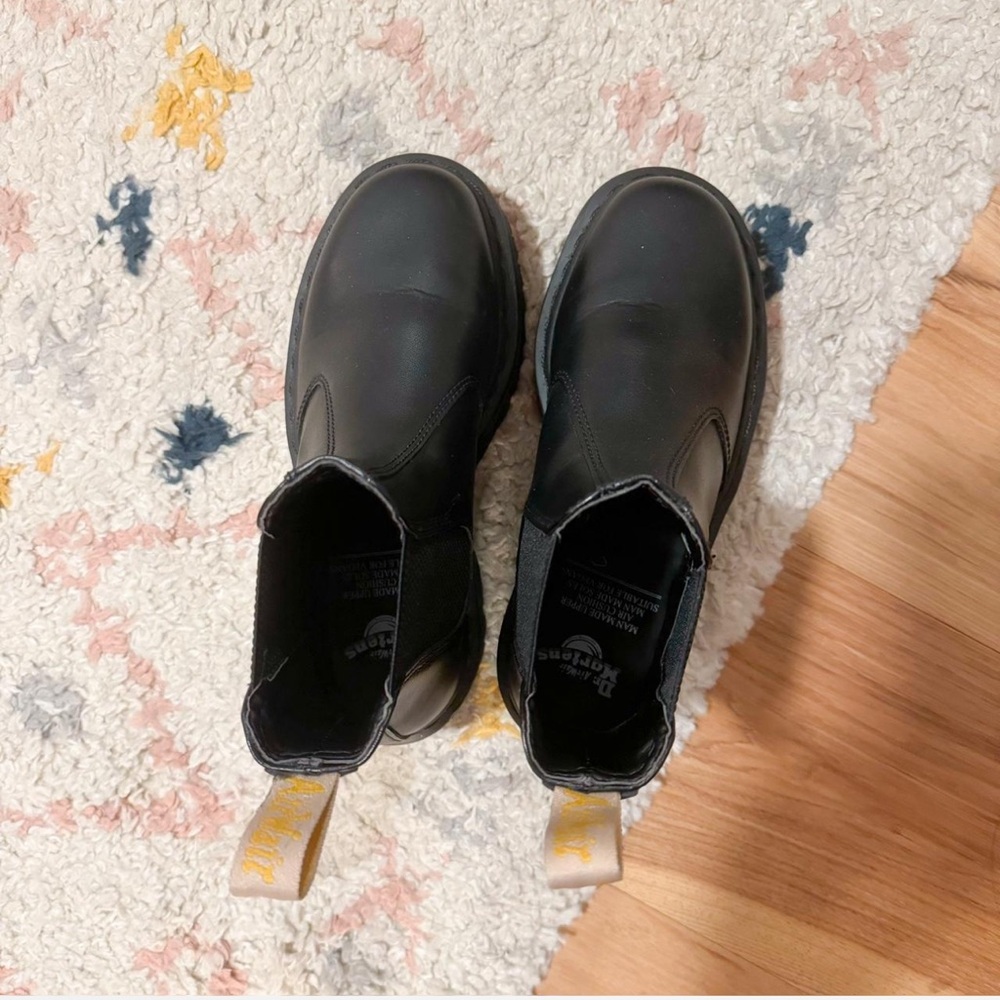 Black Vegan 2976 Felix Platform Chelsea Boots Dr. Martens - Picture 5 of 5